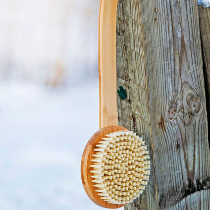 KOLO Bath Brush Bambu 2 - Sauna Bath Brush with Handle, Natural Bamboo — view 3
