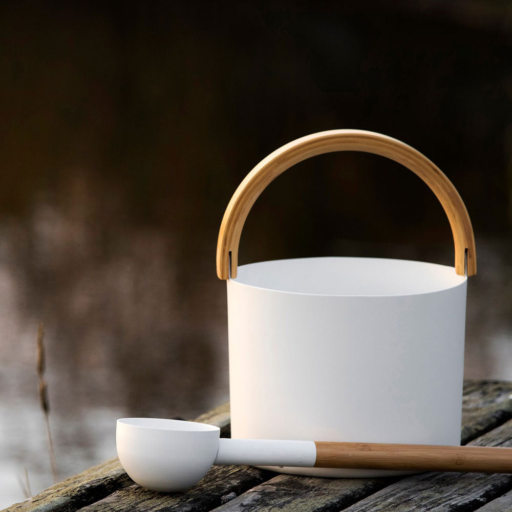KOLO Sauna Set 2 - Sauna Bucket with curved handle and Ladle, Bamboo/Aluminum, 1Gal — view 4